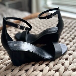 Michael Kors Elegant Black Wedges